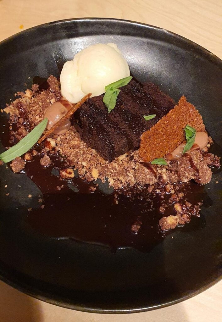 Nagerecht met o.a. brownie